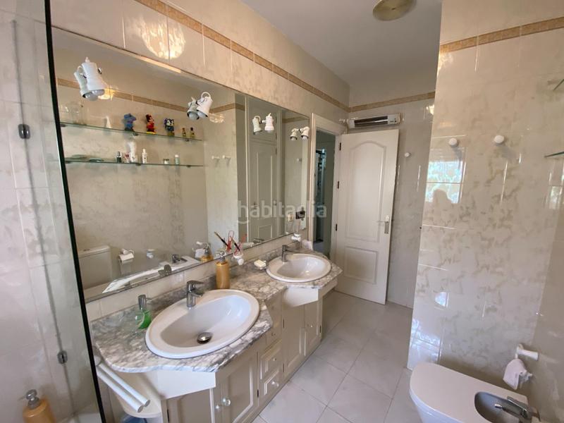 Foto fd076fef-d868-47d5-85c5-768f0a981329. Chalet en avenida colon de (ma) 20 te imaginas vivir todo el año de vacaciones? presentamos este exclusivo chalet donde así será. en Vera