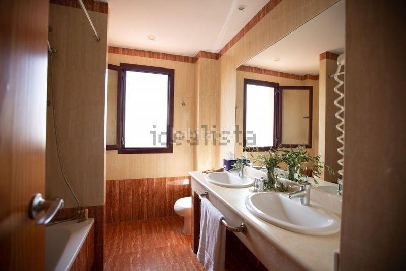 Foto 01b24af3-e8aa-430f-8e94-c0fbc9978c70. Appartement dans calle hinojo 1 dans Bel - Air Estepona