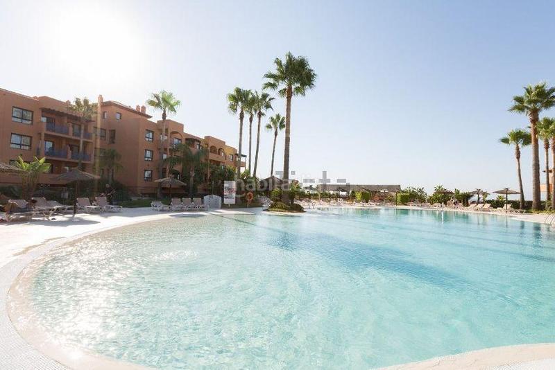 Foto 27143a39-143c-4052-9e14-2a2a75e09500. Appartement dans calle hinojo 1 dans Bel - Air Estepona