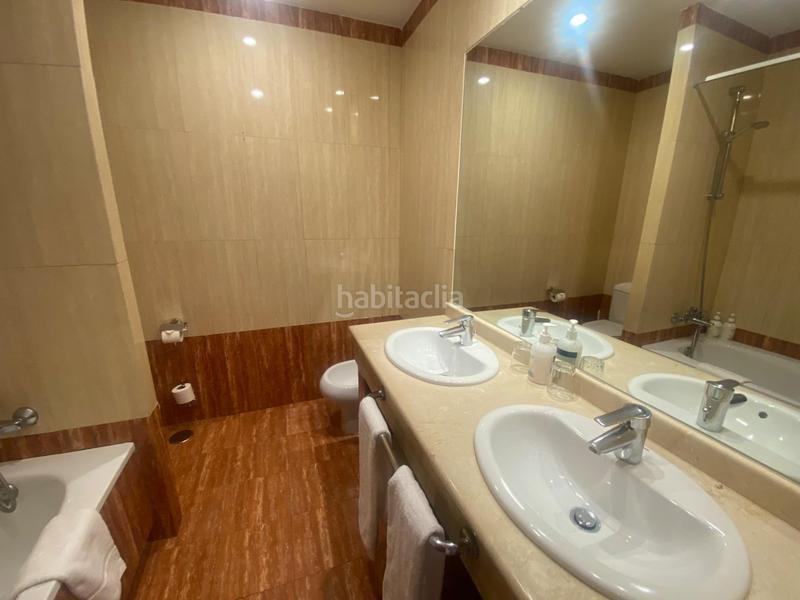 Foto 75b65ffa-4e47-43c8-ba7a-e177cf3dd30e. Appartement dans calle hinojo 1 dans Bel - Air Estepona
