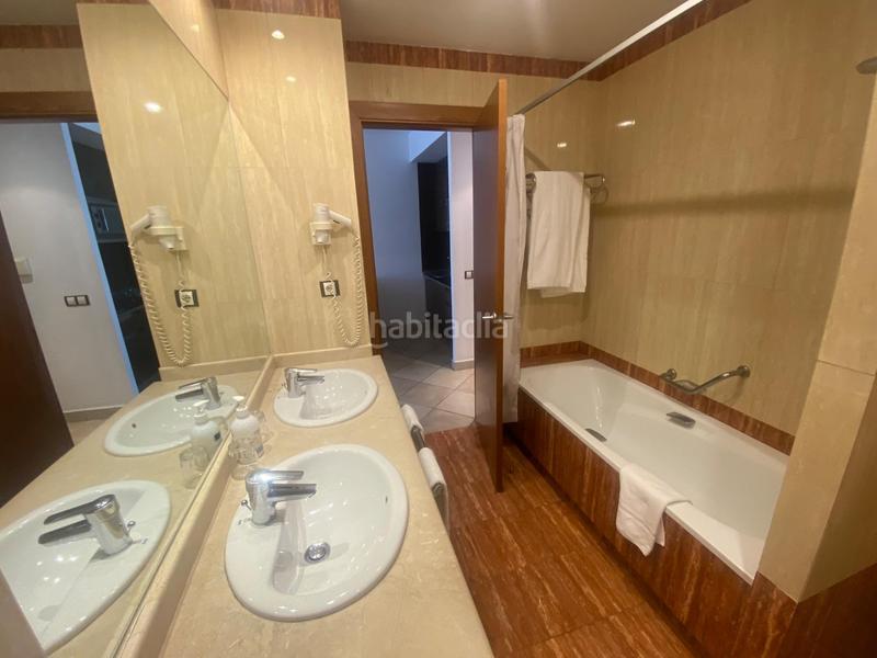 Foto a8b3a852-002f-417a-a085-e442c81425c0. Appartement dans calle hinojo 1 dans Bel - Air Estepona