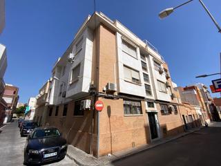 Pis a Sicardo 21. Quieres vivir en una zona tranquila a un paso del centro?  qué t
