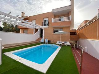 Casa  Camino palomar el 17. Te imaginas vivir todo el año de vacaciones? presentamos este ex