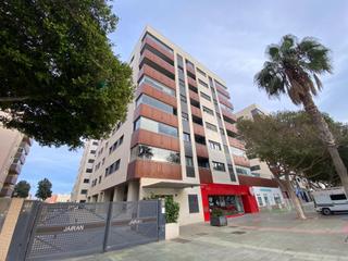 Pis  Argentinita 82. Quieres vivir junto al parque de las familias?