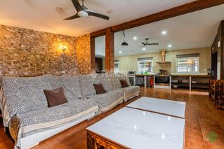 Bauernhof in Los Franceses - La Vega. Casa rural en venta en chiclana de la frontera
