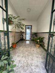 Casa pareada en Núcleo urbano. Casa en venta en chiclana de la frontera