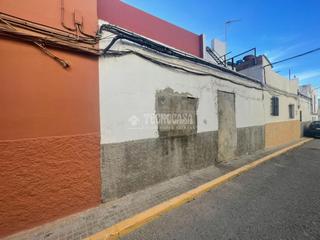 Terreny residencial a La Banda - Campo de Fútbol. Terrenos en venta en chiclana de la frontera