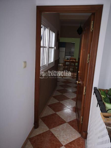 Foto 9f8554e4-b390-4161-8d08-1e97ad6c2e60. Casa pareada casa en venta en La Banda - Campo de Fútbol Chiclana de la Frontera