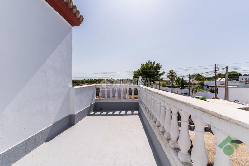 Foto e17b4dd4-eb89-4dc6-9d51-40b79fd50f10. Masia amb calefacció a Las Lagunas - Campano Chiclana de la Frontera