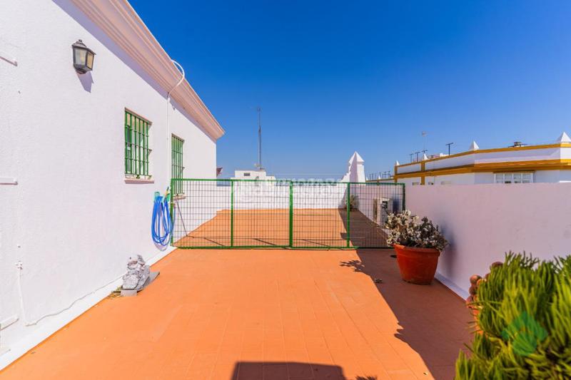 Foto be34141b-47fc-471a-b9e7-61f503f8681f. Dúplex piso en venta en Núcleo urbano Chiclana de la Frontera