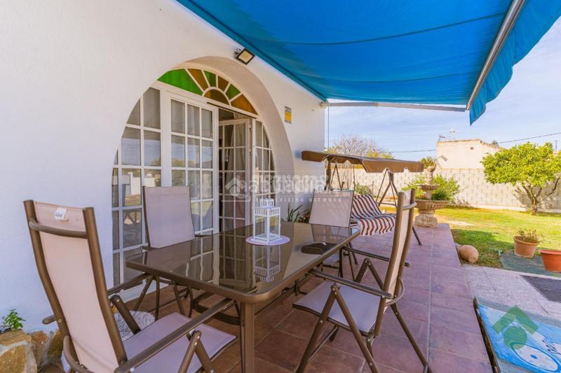 Foto 433c6c33-721b-42e3-be72-16f3a93a8352. Casa amb aparcament a La Soledad Chiclana de la Frontera