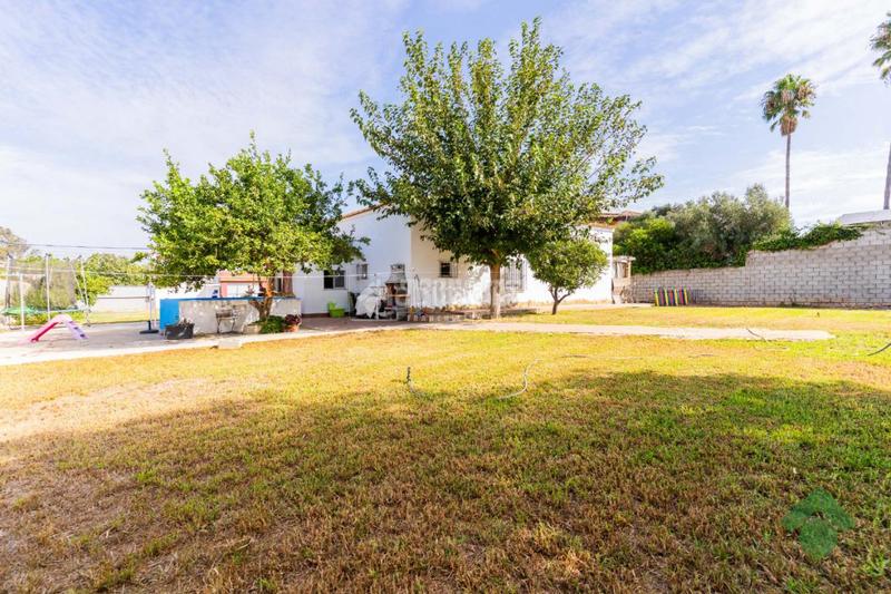 Foto 6fe9c443-3579-4892-8665-768403535454. Casa amb aparcament a La Soledad Chiclana de la Frontera