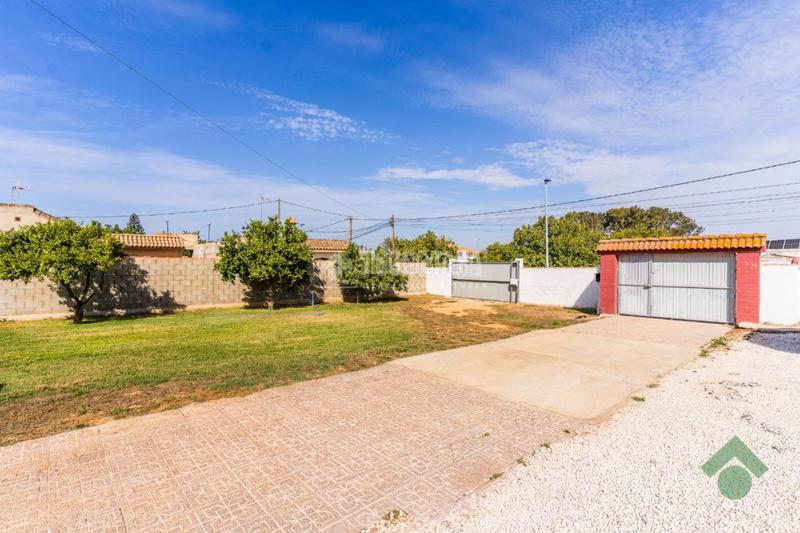 Foto a8b04161-94f0-40ac-ac9e-f7cfa587693b. Casa amb aparcament a La Soledad Chiclana de la Frontera