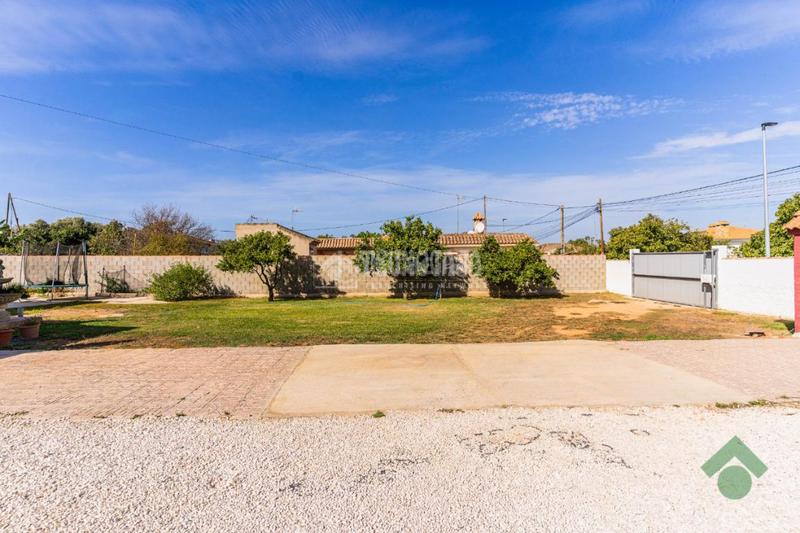 Foto b8924672-55e4-4f0b-b81c-16307db08772. Casa amb aparcament a La Soledad Chiclana de la Frontera