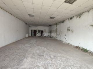 Geschäftsraum in Núcleo urbano. Nave en venta en chiclana de la frontera