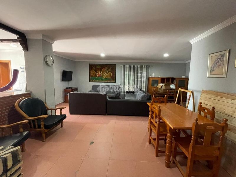 Foto a5889520-a0ff-4111-9e8a-b0c5e8f8e6bd. Masia amb aparcament a La Soledad Chiclana de la Frontera
