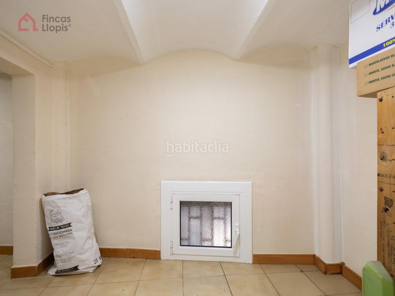 Foto c57578e4-f9ce-41b6-b034-8b1f1bb4afb1. Local comercial a calle encuny 1-b a La Marina del Prat Vermell Barcelona
