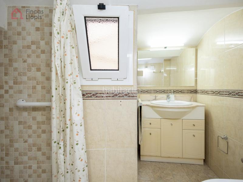 Foto e030cb91-ccdb-4311-86ca-9de77e567748. Local comercial a calle encuny 1-b a La Marina del Prat Vermell Barcelona