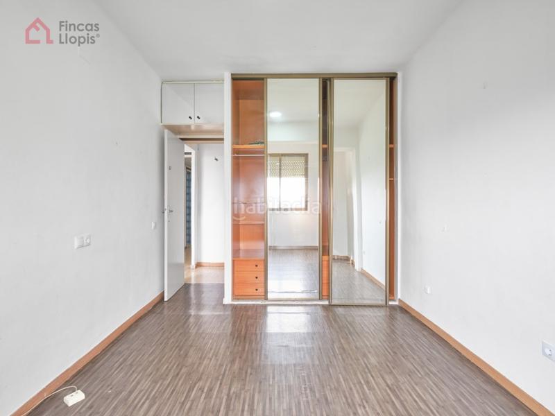Foto 71a438b9-f2d9-45ec-9bdc-9ba38a15ef56. Piso en calle cartagena 387 oportunidad a reformar, exterior con vistas en Barcelona