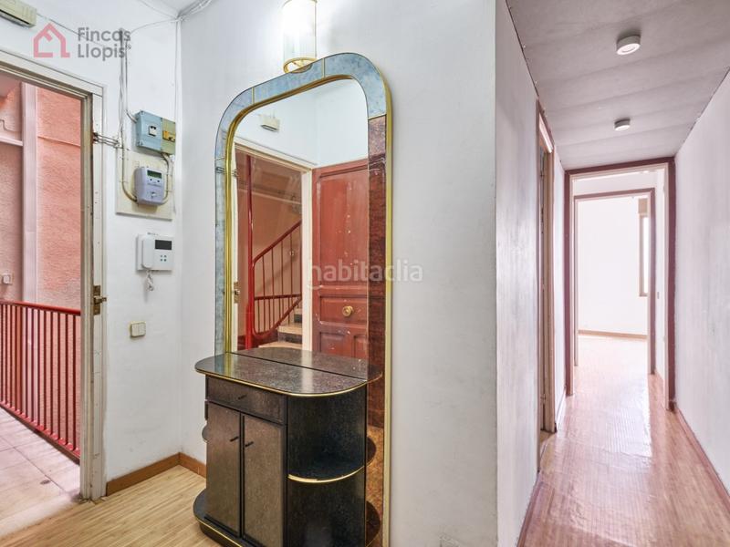 Foto a3c3f29a-e203-4e6b-9a13-748b1272aa39. Piso en calle cartagena 387 oportunidad a reformar, exterior con vistas en Barcelona
