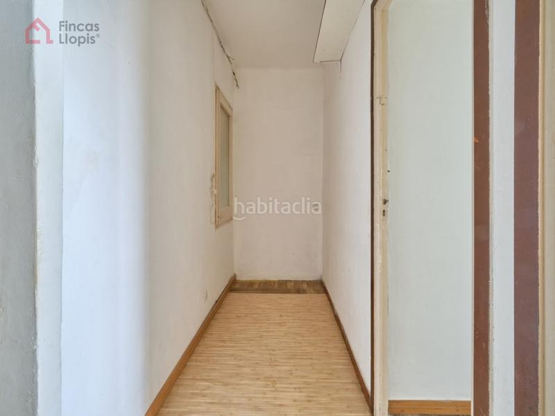Foto cbc15f77-628f-4543-bda9-ce93616aa512. Piso en calle cartagena 387 oportunidad a reformar, exterior con vistas en Barcelona