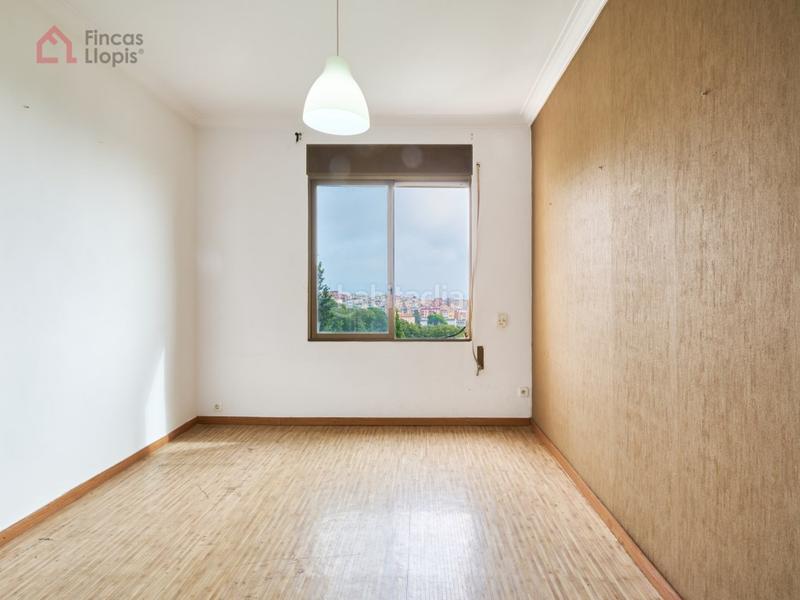 Foto f77f3ba5-cc69-4965-b7be-a791955e314d. Piso en calle cartagena 387 oportunidad a reformar, exterior con vistas en Barcelona