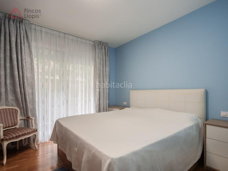 Foto 2fc3a4ee-3099-4b01-b548-43b7b92dccd7. Piso para entrar a vivir reformado con balcón en L´Antiga Esquerra de l´Eixample Barcelona