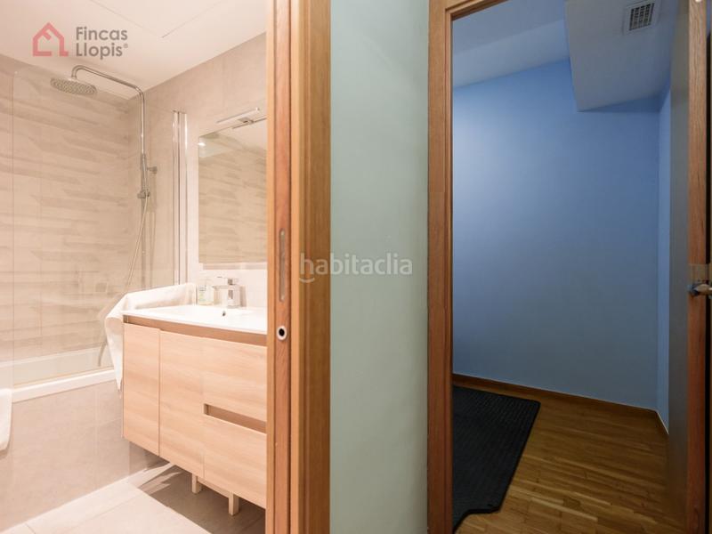 Foto 81fac3c0-9e29-4bbd-9f17-092dd9286639. Piso para entrar a vivir reformado con balcón en L´Antiga Esquerra de l´Eixample Barcelona