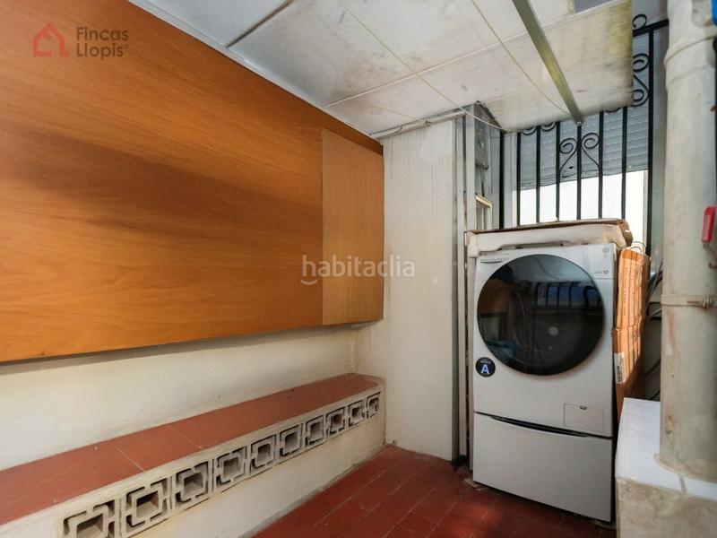 Foto c3791c95-4b8d-41fb-a167-3acd051b4312. Piso para entrar a vivir reformado con balcón en L´Antiga Esquerra de l´Eixample Barcelona