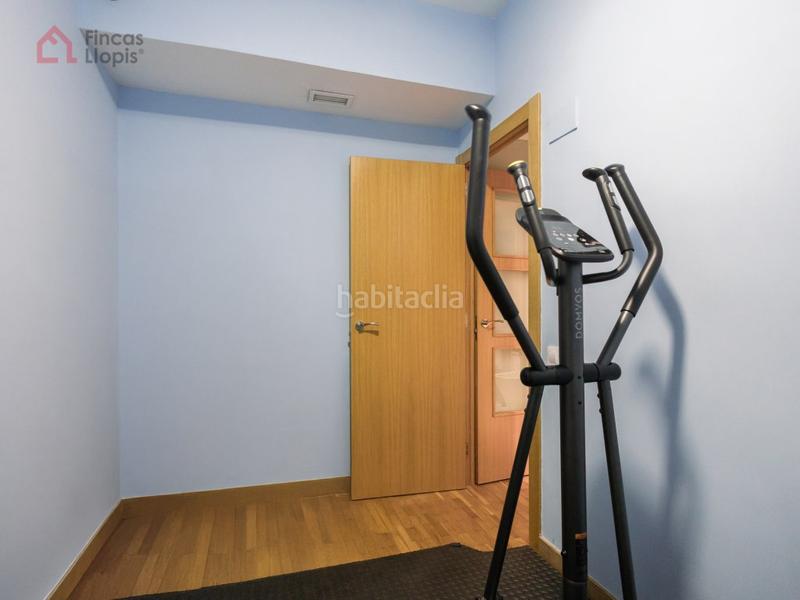 Foto c9984de1-a525-4789-a417-1ef20ce39245. Piso para entrar a vivir reformado con balcón en L´Antiga Esquerra de l´Eixample Barcelona