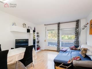 Etagenwohnung  N/a. Luminoso piso exterior a 5 minutos de la playa
