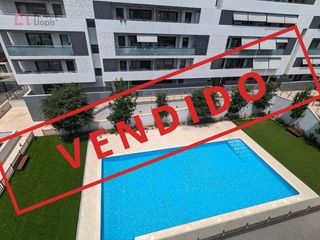 Appartamento in Mas Lluí - Els Miralls. Calidad de vida, piso exterior todo reformado con piscina.