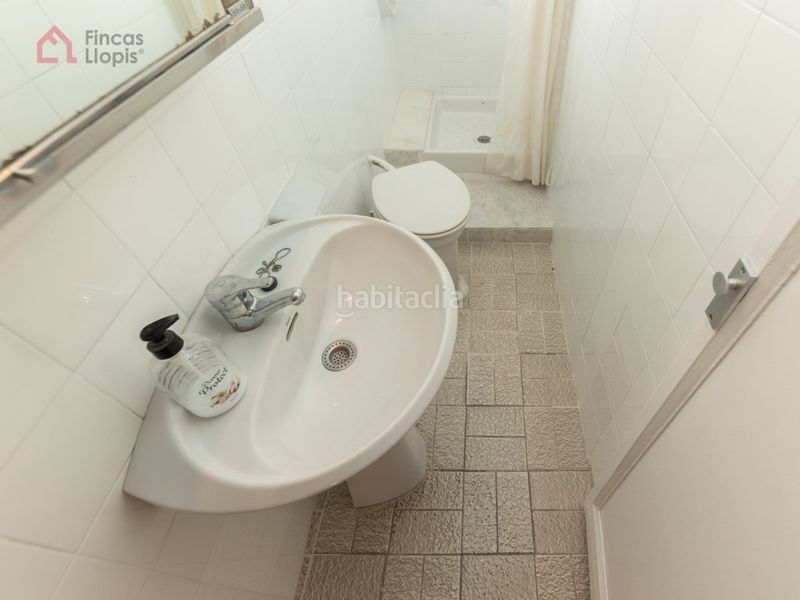 Foto a304b899-fce9-4a8b-b3e3-d7477a11112a. Pis a Sants-Badal Barcelona