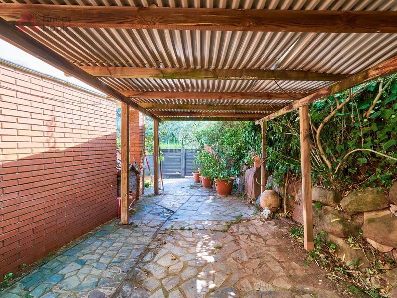 Foto 10d9dd36-a204-471b-8b81-dff4dc358aa2. Casa amb calefacció aparcament a Corbera de Llobregat