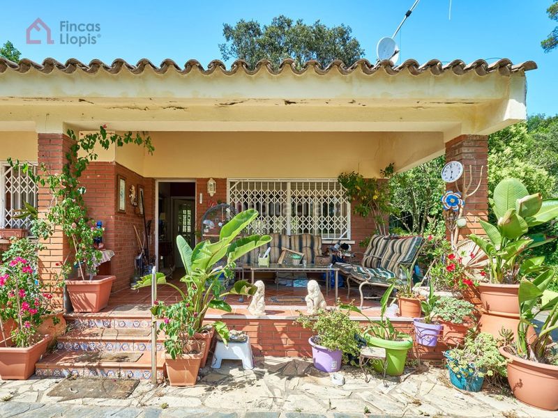 Foto 5260f11f-b6ca-47fb-b752-2101288ed71d. Casa amb calefacció aparcament a Corbera de Llobregat