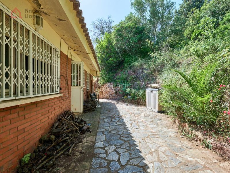 Foto 8bd318a0-a870-4ad3-8345-89c09141f1e8. Casa amb calefacció aparcament a Corbera de Llobregat