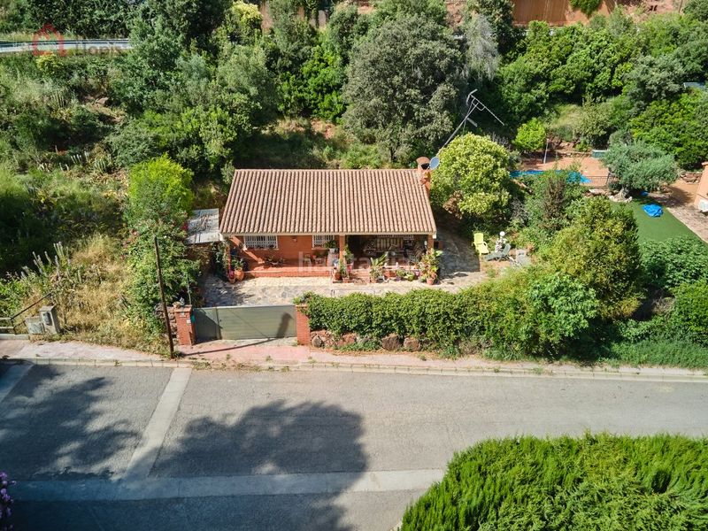 Foto ac65a11a-c108-45e7-9e90-7383208fc4af. Casa amb calefacció aparcament a Corbera de Llobregat