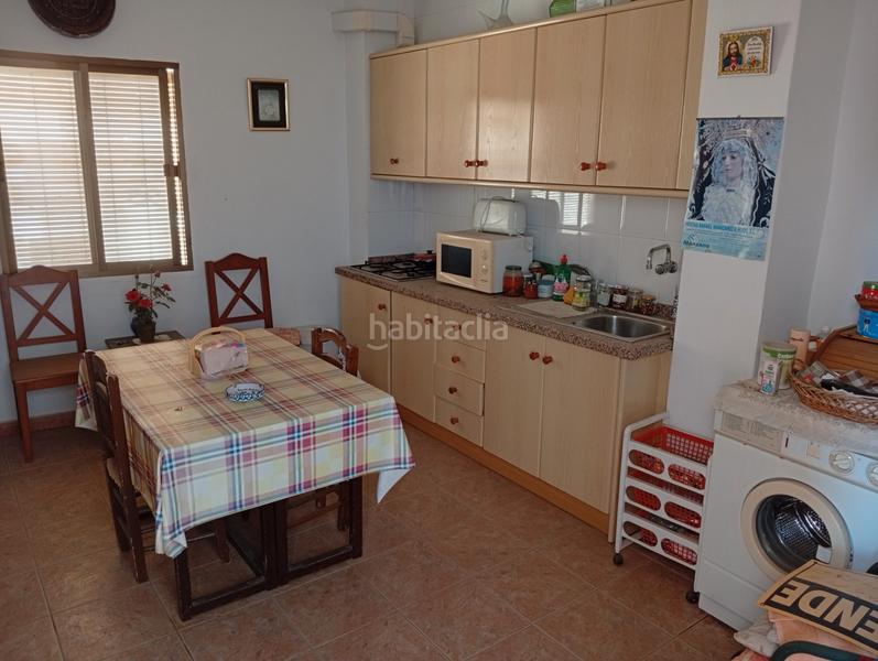 Foto 313c7555-fa83-4ee1-8724-5b5e71fc80a3. Casa adosada gran casa adosada en barrio de san sebastián en Almuñécar
