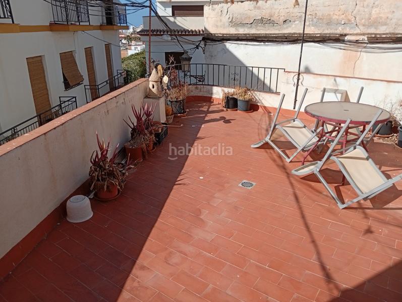 Foto 7d5bddb5-2246-4a7a-b13e-a134be228ae5. Casa adosada gran casa adosada en barrio de san sebastián en Almuñécar