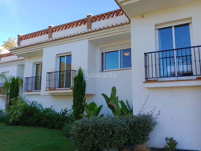 Foto 6eab0b5b-8509-4ffe-a4b4-ea717357f965. Reihenhaus mit heizung parking pool in Urb. San Antonio Almuñécar