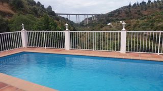 Casa pareada en La Herradura. Cortijo en rio jate