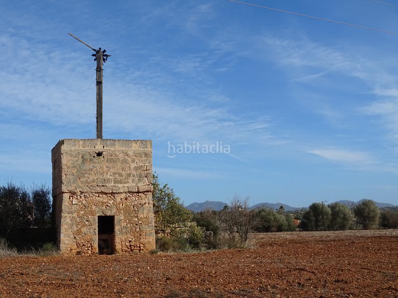 Foto 51f61fc6-a7dc-4641-b361-dd1b8e457a0b. Masia amb xemeneia a Campos