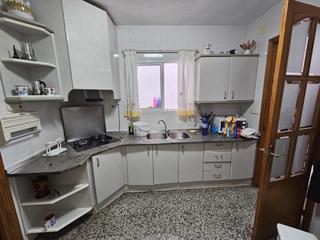 Lloguer Casa adossada a Coín. Casa coin 4 dormitorios 1 baño para empresas trabajadores