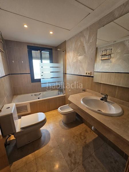 Foto 451123c7-4017-43d5-802f-51b4cd76e817. Lloguer àtic a Coín