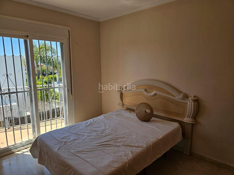 Foto c40e1f00-8df3-4c0c-92c7-9c55fb25bec0. Affitto chalet con parcheggio piscina in Parque Central Estepona