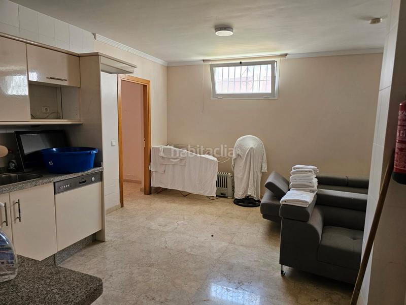 Foto ed0bb004-df80-4af2-80cd-9bceeec3f297. Location chalet avec parking piscine dans Parque Central Estepona