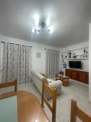 Location Appartement à Coín. Coín 3 dormitorios, 1 baño para empresas y trabajadores