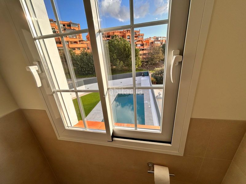 Foto 48245b73-c44d-4bb4-9300-1c66be6a561c. Xalet amb calefacció aparcament piscina a los jardines de Marbella - la ermita Marbella