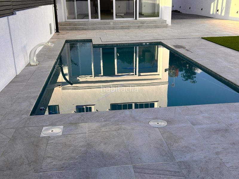 Foto ef9a533e-4243-4472-a8aa-dde668c00d16. Xalet amb calefacció aparcament piscina a los jardines de Marbella - la ermita Marbella