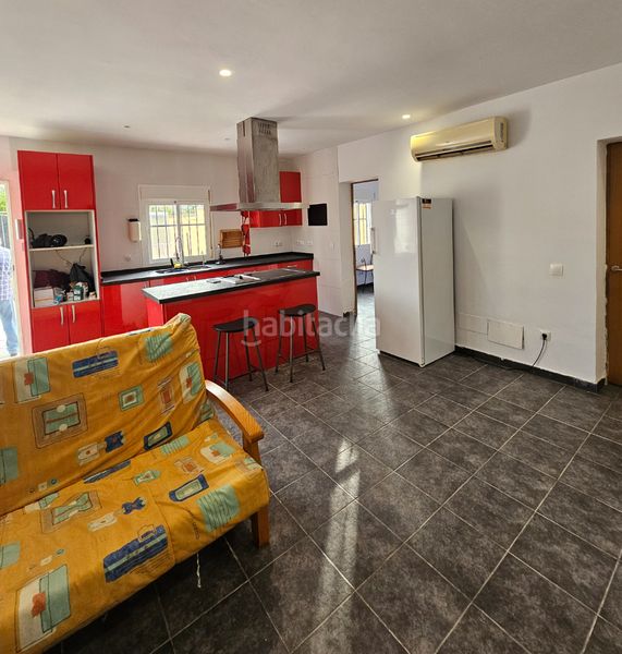 Foto 18bff94d-3ee3-44a5-b4d1-563465813e8c. Rent country house with fireplace parking in Cártama pueblo Cártama